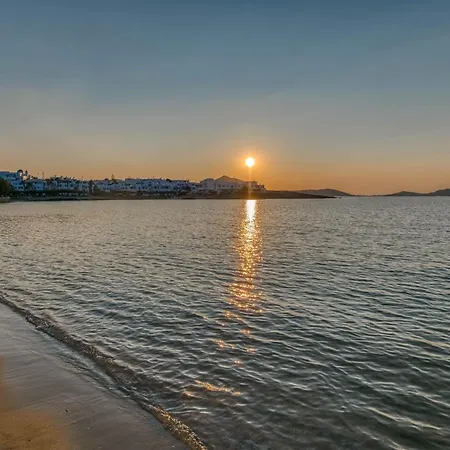 Апартаменты Seaside Paros House Blue