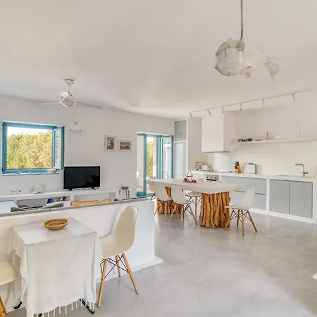 Seaside Paros House Blue * Науса